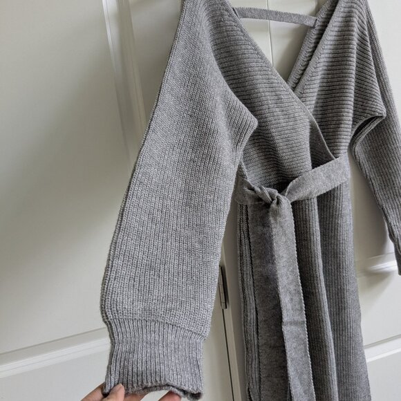 NWT Shein Frenchy Sweater Dress L Gray Chunky Knit Deep V Neck Side Slits Comfy - Picture 2 of 10